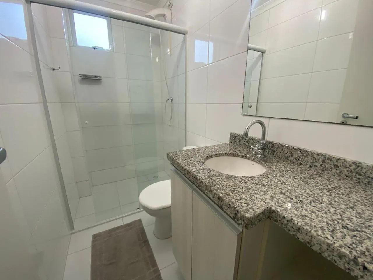 Apartamento 2 Quartos Apartment Bombas